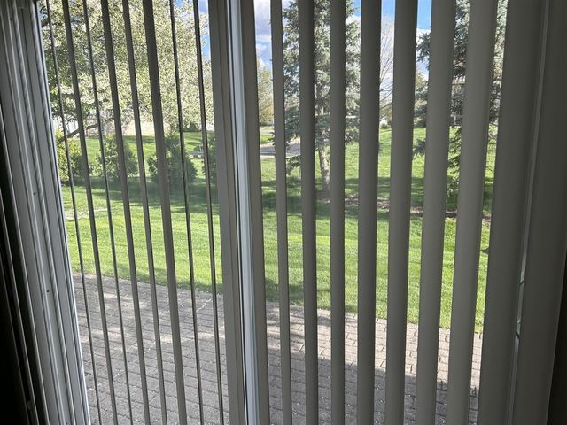61015 Evergreen Court, South Lyon, MI 48178