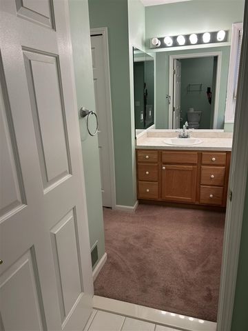 61015 Evergreen Court, South Lyon, MI 48178