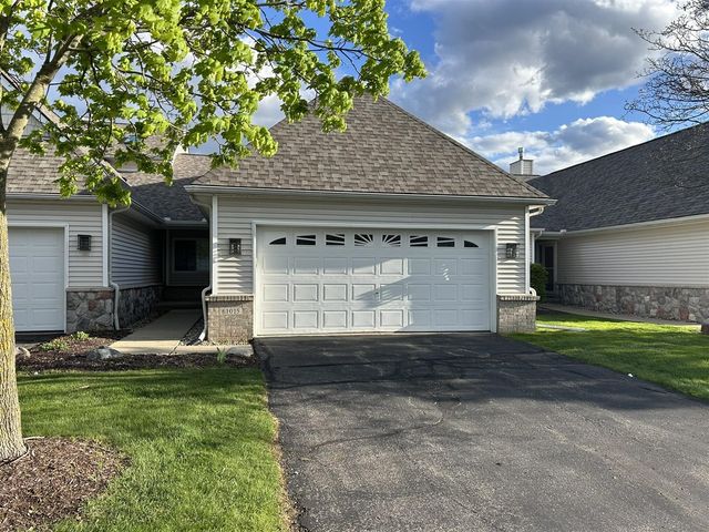 61015 Evergreen Court, South Lyon, MI 48178