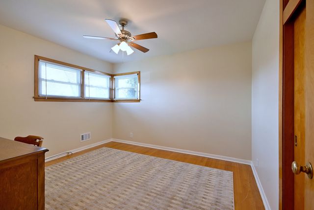 8016 W Leland Avenue, Norridge, IL 60706