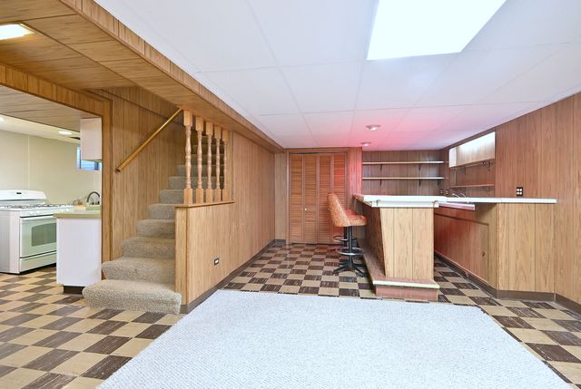 8016 W Leland Avenue, Norridge, IL 60706