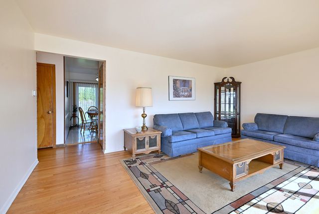 8016 W Leland Avenue, Norridge, IL 60706