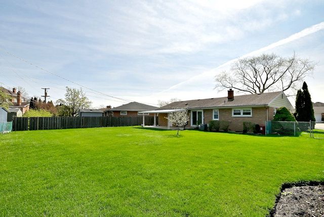 8016 W Leland Avenue, Norridge, IL 60706