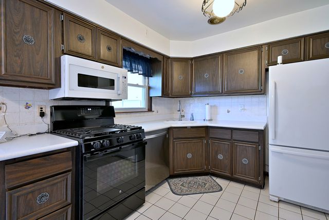 8016 W Leland Avenue, Norridge, IL 60706