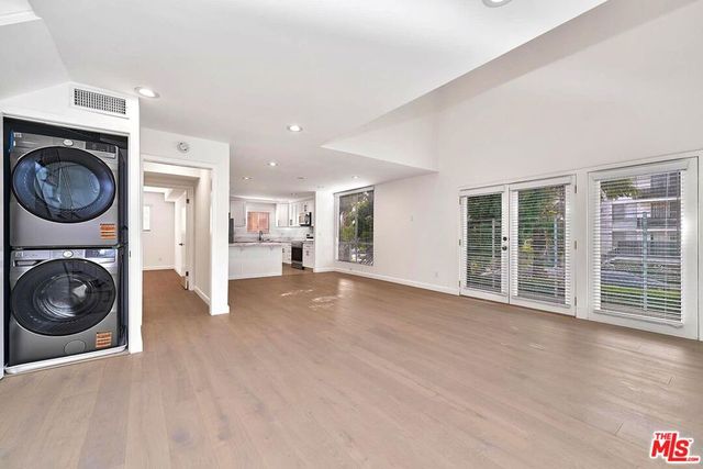 843 4th Street 103, Santa Monica, CA 90403