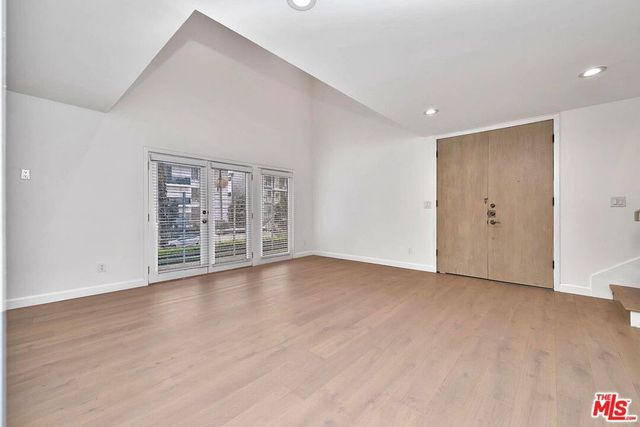 843 4th Street 103, Santa Monica, CA 90403