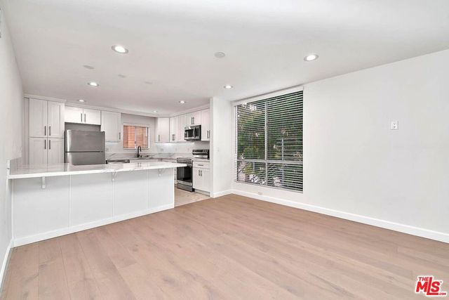 843 4th Street 103, Santa Monica, CA 90403