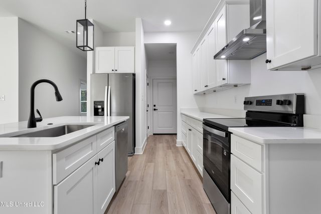 2836 Honduras Drive, Gautier, MS 39553