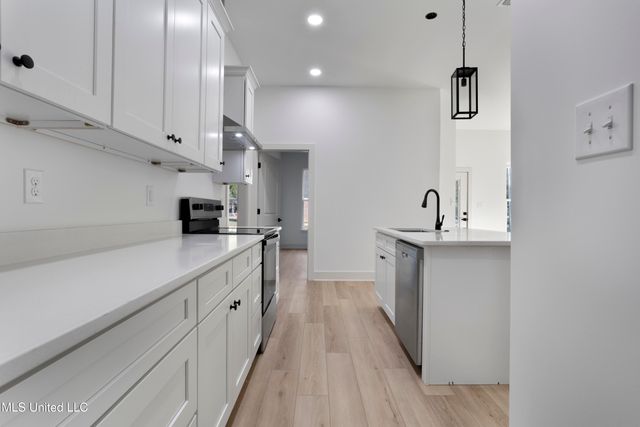 2836 Honduras Drive, Gautier, MS 39553