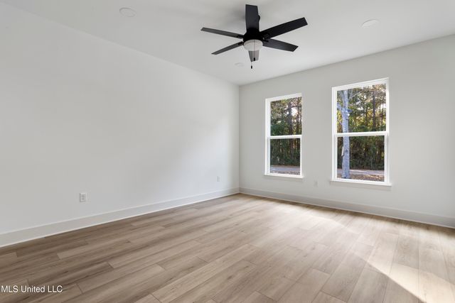 2836 Honduras Drive, Gautier, MS 39553