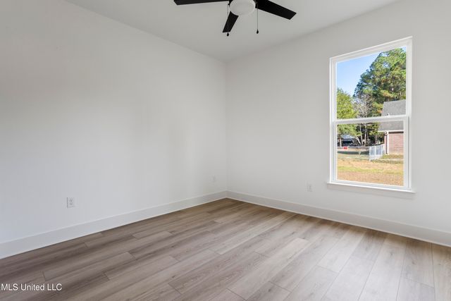 2836 Honduras Drive, Gautier, MS 39553