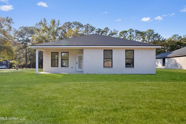 2836 Honduras Drive, Gautier, MS 39553