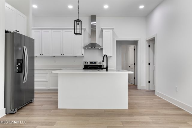 2836 Honduras Drive, Gautier, MS 39553