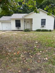 1615 N Highland Avenue, Sherman, TX 75092