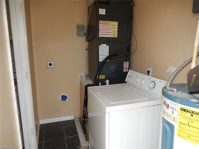 3309 2nd ST SW, Lehigh Acres, FL 33976