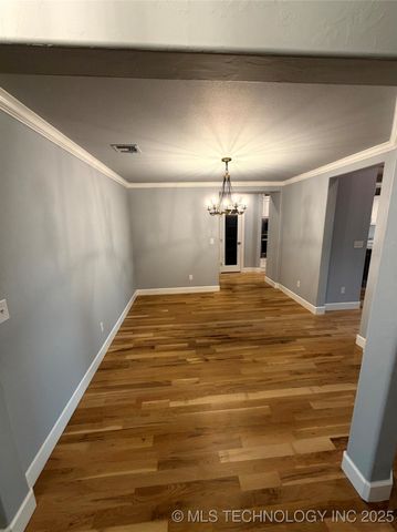 6418 E 127th Street S, Bixby, OK 74008