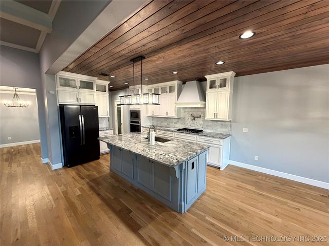 6418 E 127th Street S, Bixby, OK 74008