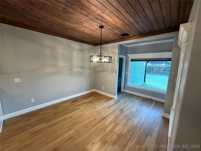 6418 E 127th Street S, Bixby, OK 74008