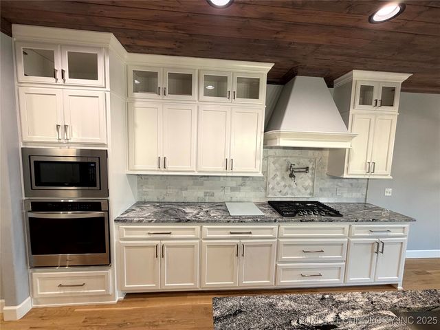 6418 E 127th Street S, Bixby, OK 74008