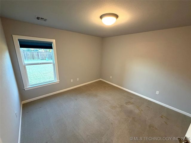 6418 E 127th Street S, Bixby, OK 74008