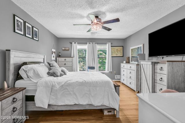 125 Whispering Oaks Way, Jackson, NJ 08527