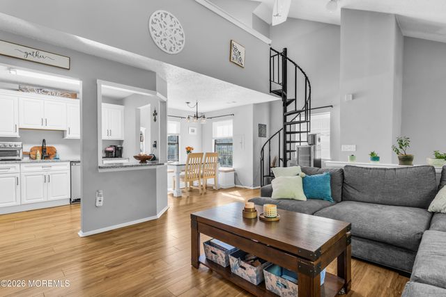 125 Whispering Oaks Way, Jackson, NJ 08527