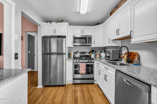 125 Whispering Oaks Way, Jackson, NJ 08527