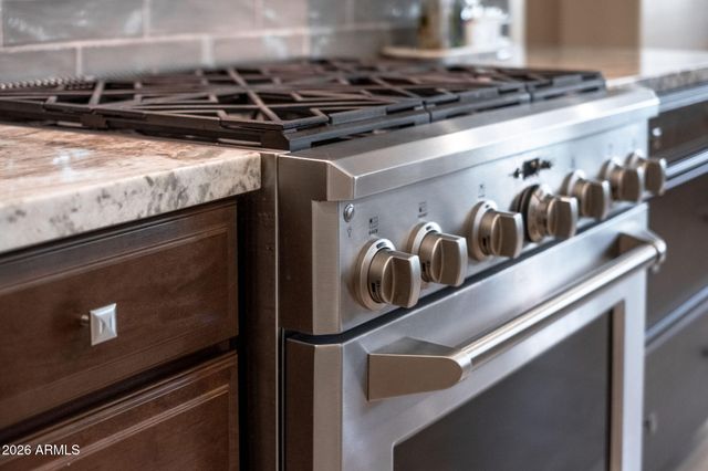 1988 E Blackhawk Drive, Gilbert, AZ 85298