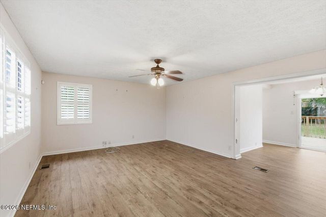 7316 GREENWAY Drive, Jacksonville, FL 32244