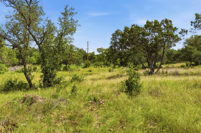 319 Sunset DR, Burnet, TX 78611