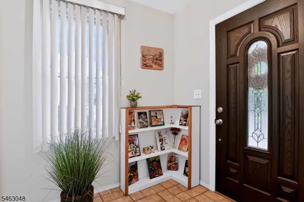 60 W Sumner Ave, Roselle Park Boro, NJ 07204 — photo 5