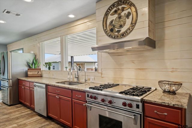 1320 Murrah Lane, Kaufman, TX 75142