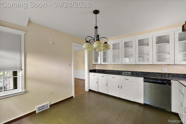 32820 Whatley Road, Franklin Village, MI 48025
