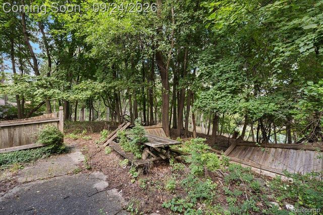 32820 Whatley Road, Franklin Village, MI 48025