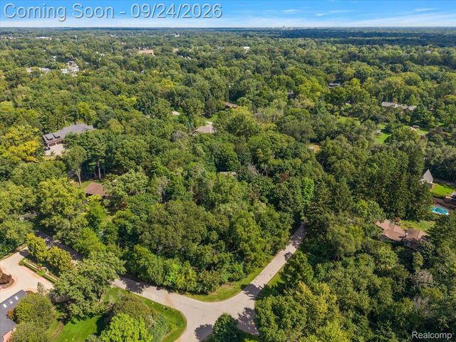 32820 Whatley Road, Franklin Village, MI 48025