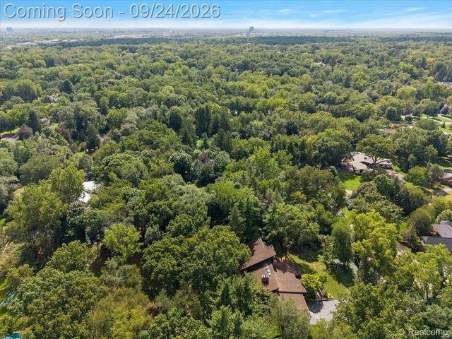 32820 Whatley Road, Franklin Village, MI 48025