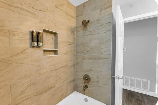 7606 Magnolia Shadows Lane, Houston, TX 77095