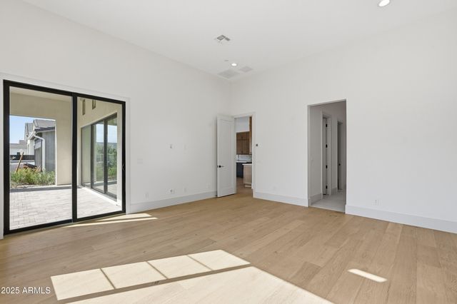 2759 E LONGHORN Drive, Gilbert, AZ 85297