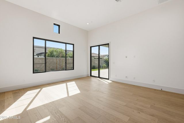 2759 E LONGHORN Drive, Gilbert, AZ 85297