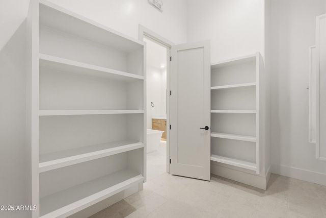 2759 E LONGHORN Drive, Gilbert, AZ 85297