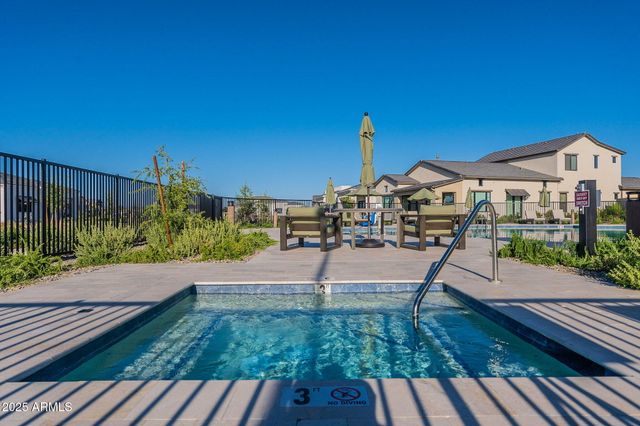 2759 E LONGHORN Drive, Gilbert, AZ 85297