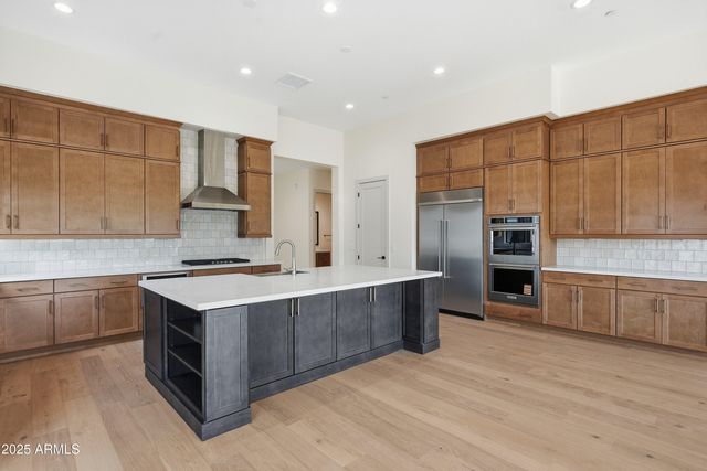 2759 E LONGHORN Drive, Gilbert, AZ 85297