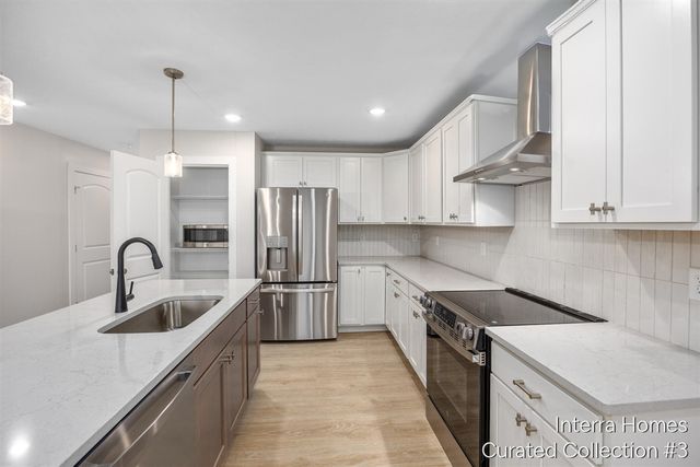 210 Elkenburg Street 1, South Haven, MI 49090