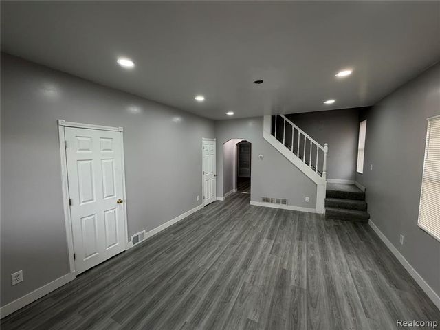 6324 Montrose Street, Detroit, MI 48228