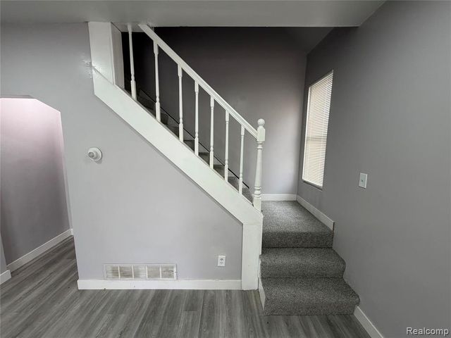 6324 Montrose Street, Detroit, MI 48228