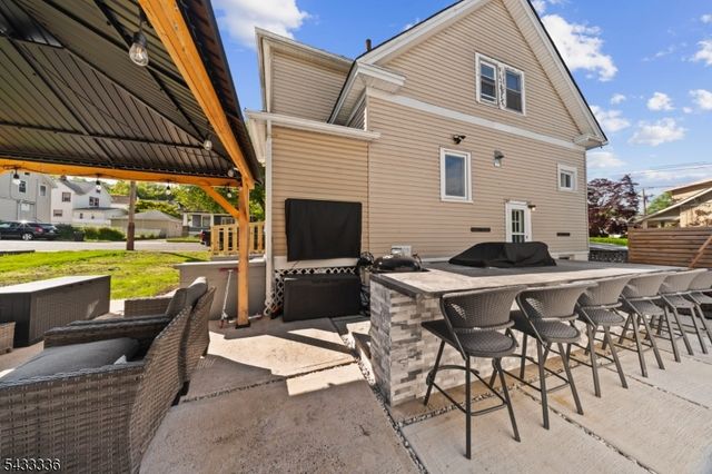 130 Lincoln Ave, Dover Town, NJ 07801