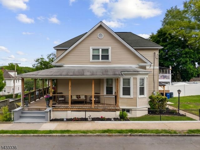 130 Lincoln Ave, Dover Town, NJ 07801