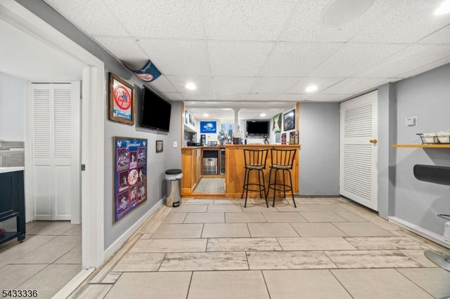 130 Lincoln Ave, Dover Town, NJ 07801