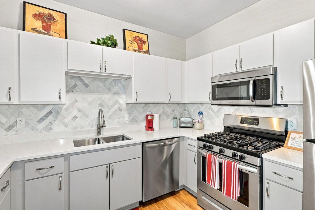 2803 E 38th Street 305, Minneapolis, MN 55406 — photo 4