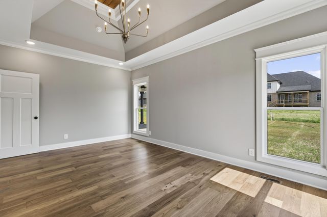 2751 Jasmine St, Lebanon, TN 37087